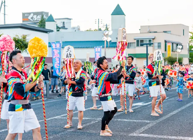 おやじの会：運動会にて、花笠踊りの纏を担当